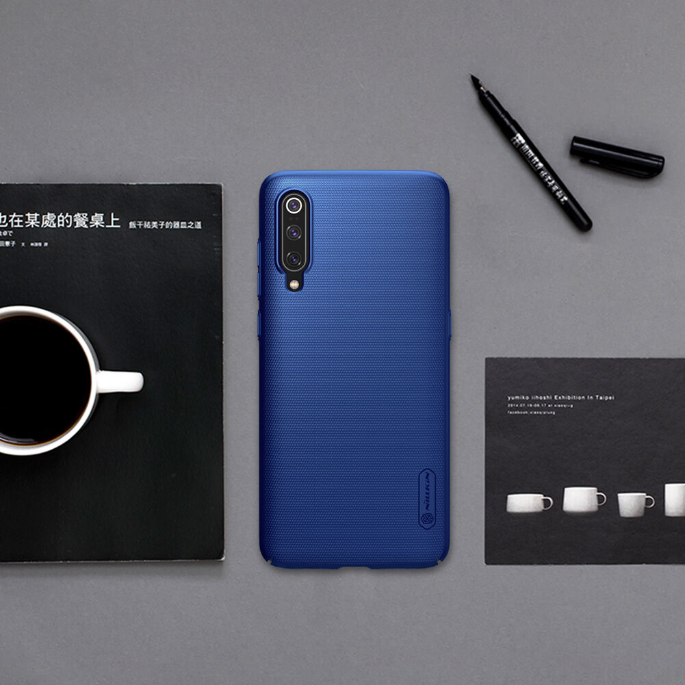 Nillkin bordás tok edzett műanyagból Xiaomi Mi 9 - arany