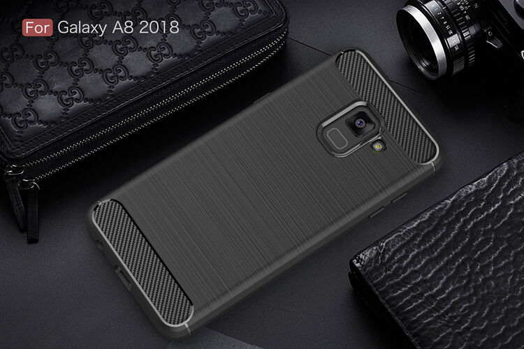 Műanyag tok csiszolt textúrával Samsung Galaxy A8 (2018) - piros